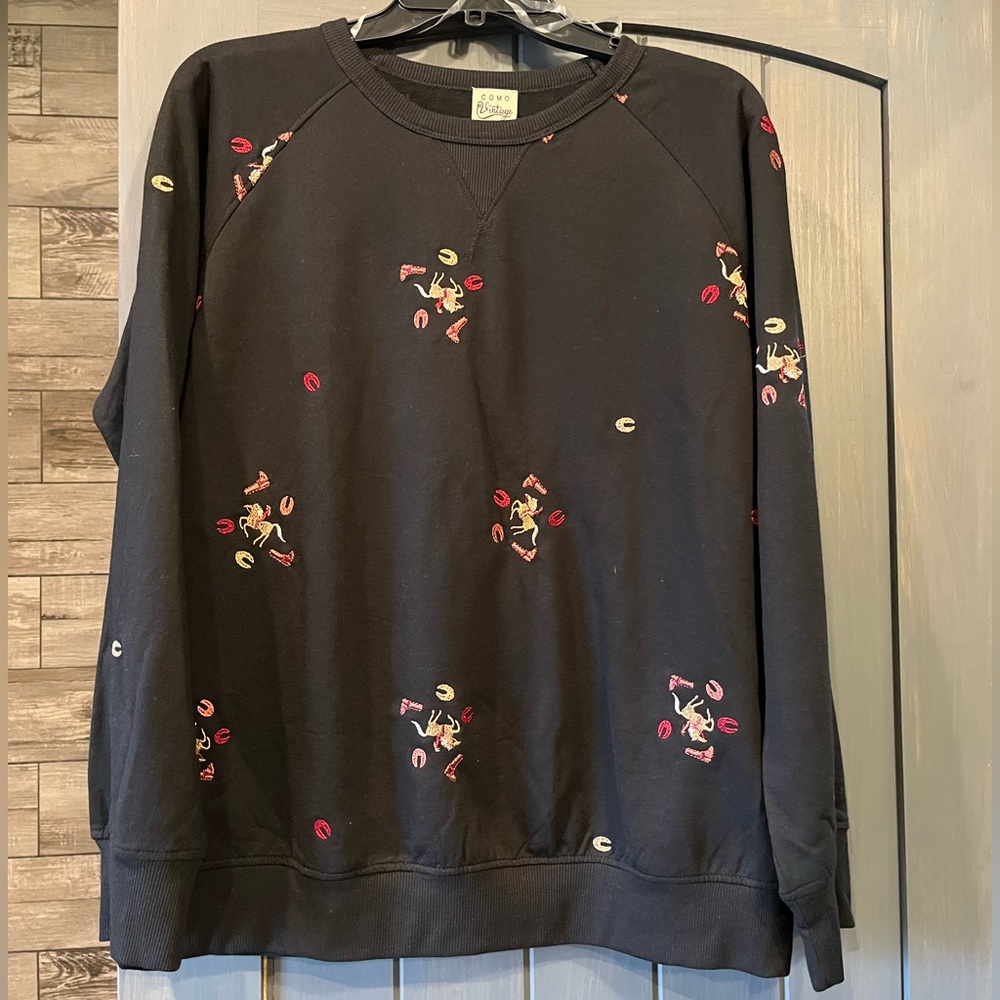 Long sleeve shirt size large